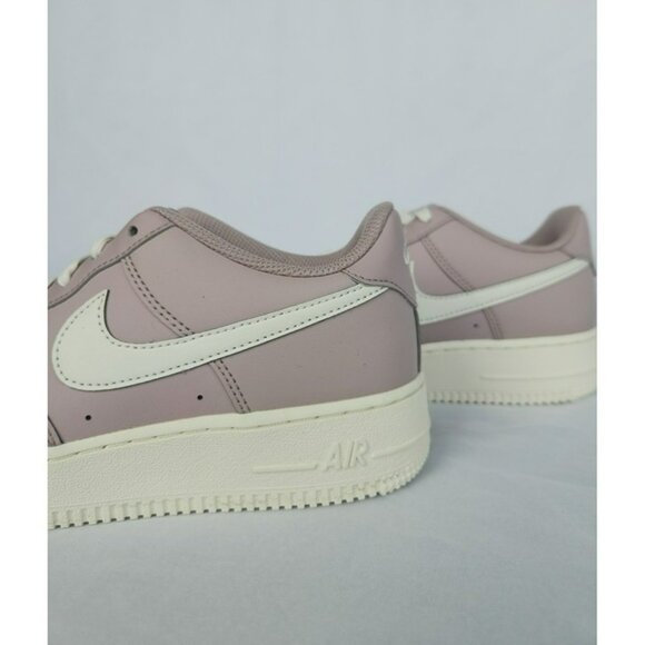 8.5 WOMEN'S NIKE AIR FORCE ONE AF1 LOW PARTICLR ROSE PURPLE FV5948-601 SNEAKERS - Picture 4 of 8